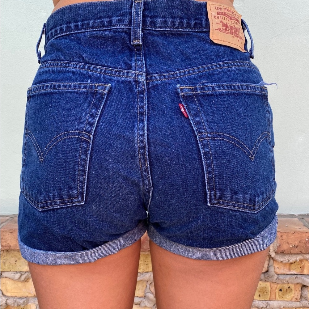 Vintage Levi Jean Shorts Fits Sz 6